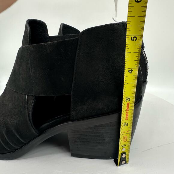 Eileen Fisher Vero Cuoio Alas Black Suede Cut Out Ankle Booties Womens Size 8.5 - Picture 12 of 14